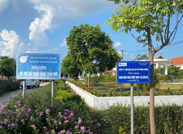 The construction of a 200-meter drainage ditch in village 2, Cam Hai Commune supported by AES Mong Duong