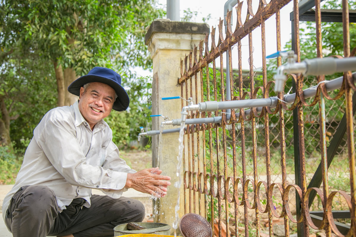 AES Vietnam helps provide clean water to 2500 local people and students ...