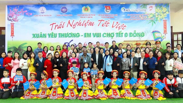 Tặng quà tết 2025-1